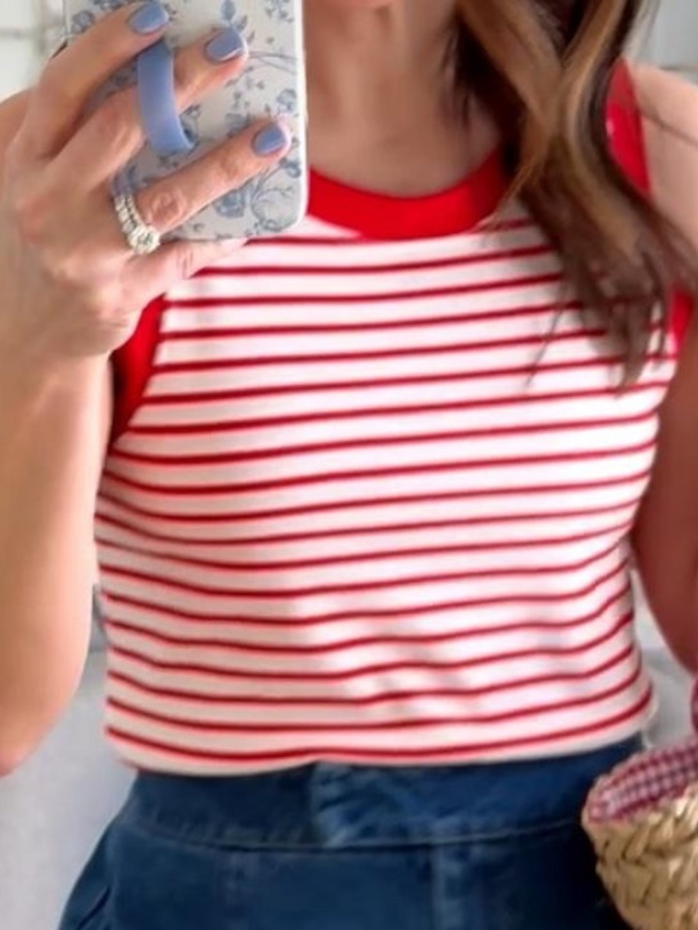 Red & White Striped Sleeveless Women’s Top🎆